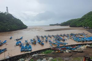 Debit Air Sungai Bawah Tanah Meningkat, 15 Kapal Tenggelam di Pantai Baron Gunungkidul