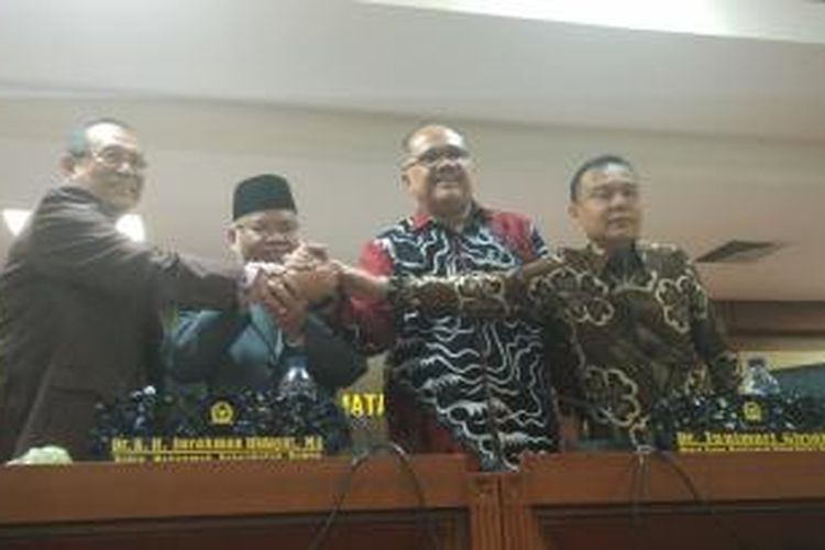 Pimpinan Mahkamah Kehormatan Dewan (kiri-kanan) Kahar Muzakir (Golkar), Surahman Hidayat (PKS), Junimart Girsang (PDI-P), dan Sufmi Dasco Ahmad (Gerindra).