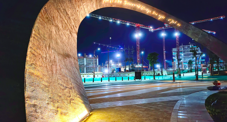 IKN Terkini, Tower Crane Lincah Menari, Lampu Proyek Gemerlap di Malam Hari