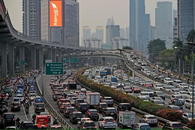 Jakarta, kota yang dikenal di dunia dengan kepadatan lalu lintasnya.