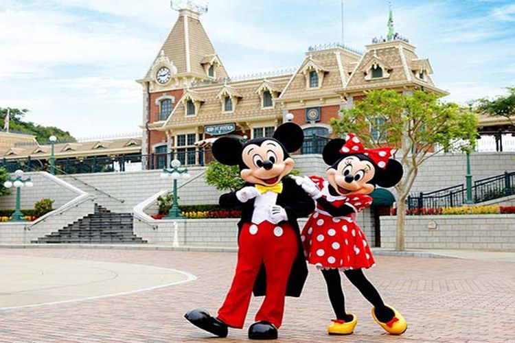 (Hong Kong Disneyland)