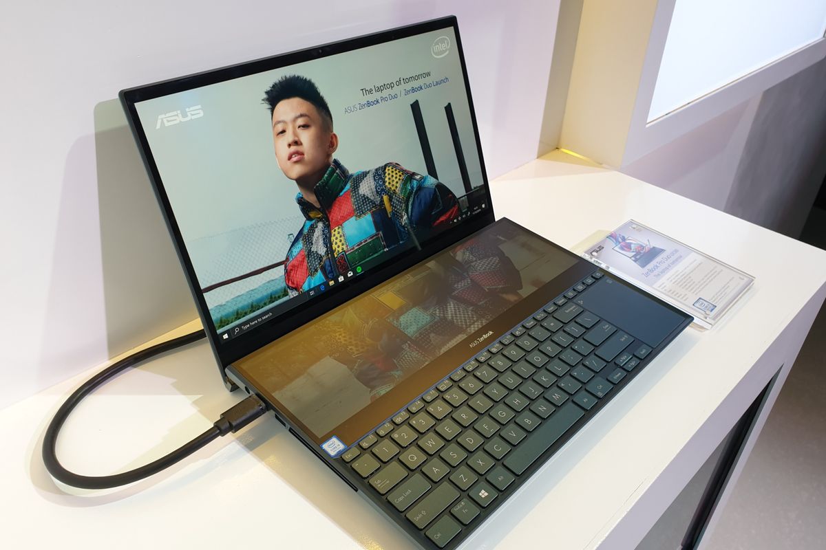 Asus Zenbook Pro Duo, laptop dengan layar ganda. 