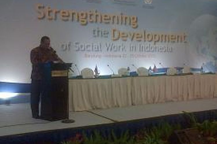  International Conference on Social Work (ICSW) 2013 di Kota Baru Parahyangan, Padalarang, Kabupaten Bandung Barat, Jawa Barat, Rabu (23/10/2013).
