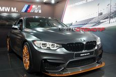 Debut Dunia M4 GTS “Ngumpet” di Stan BMW 