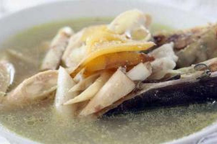 Masakan khas Kalimantan Tengah di Rumah Makan Samba, Palangkaraya.