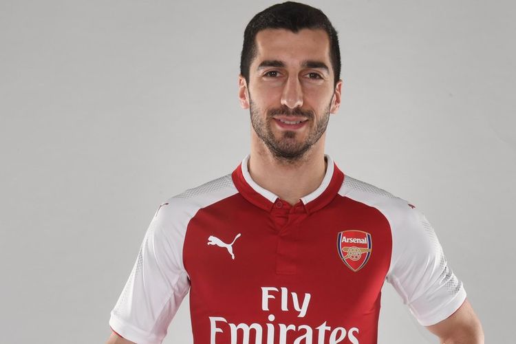 Henrikh Mkhitaryan diperkenalkan secara resmi sebagai pemain Arsenal pada Senin (22/1/2018).