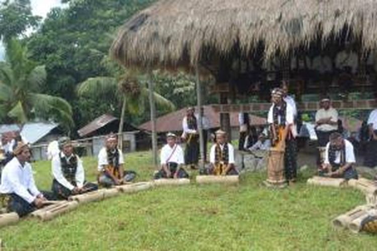 Musik Ndoto dari Nagekeo, Flores, Nusa Tenggara Timur.