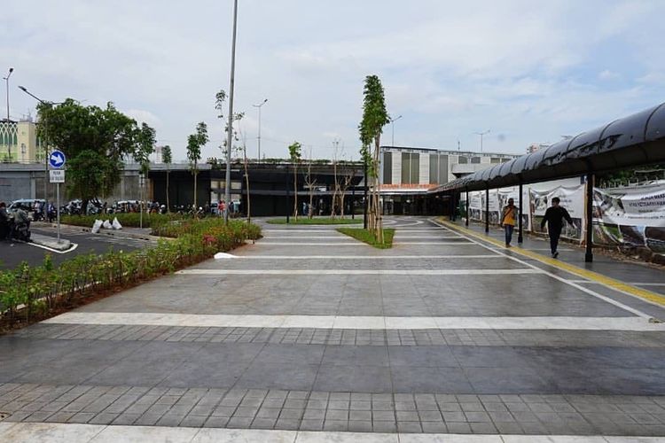 Halte dan kanopi dibangun Sarana Jaya di Stasiun Tanah Abang sudah rampung?. Foto diunggah Kamis (28/5/2020).