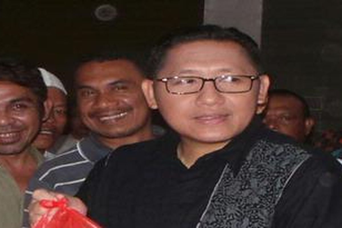 Mantan Ketua Umum DPP Partai Demokrat Anas Urbaningrum di rumahnya, Jalan Teluk Semangka, Duren Sawit, Jakarta Timur, Rabu (27/2/2013).