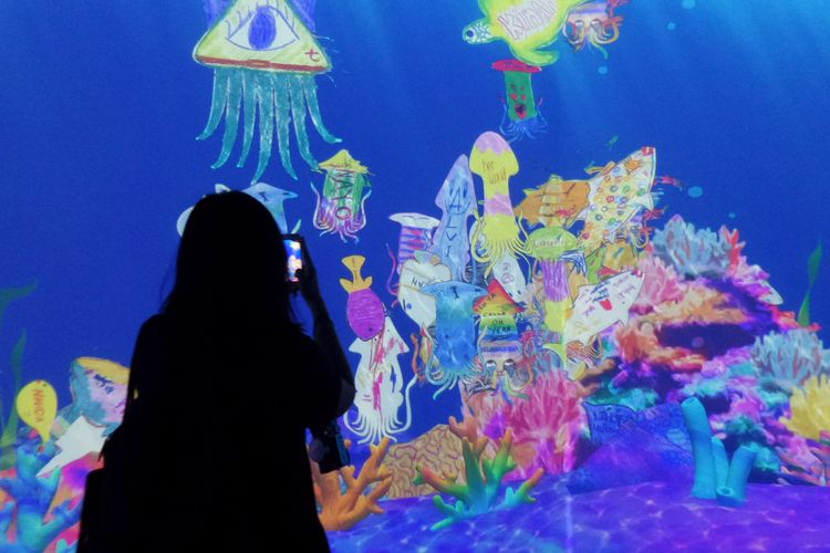 Sketch Aquarium, salah satu instalasi di teamLab Future Park yang digelar di Gandaria City mulai 20 Juni hingga 20 Desember 2019.