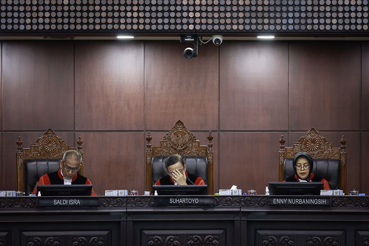 MK Tutup Pintu Perkara Ijazah Gibran, DPR Jangan Tutup Mata
