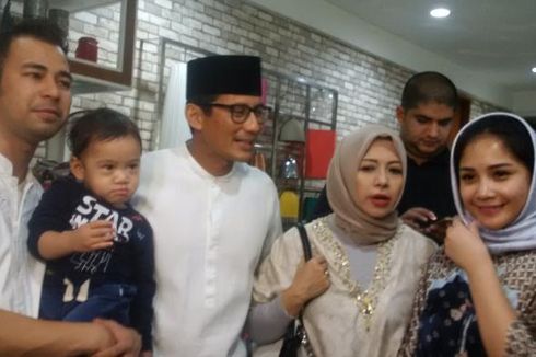 Saat Umrah, Raffi Ahmad Akan Doakan Anies-Sandi