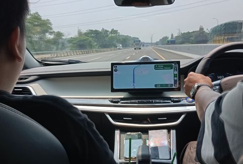 Plus Minus Emergency Auto Braking System pada Mobil Listrik