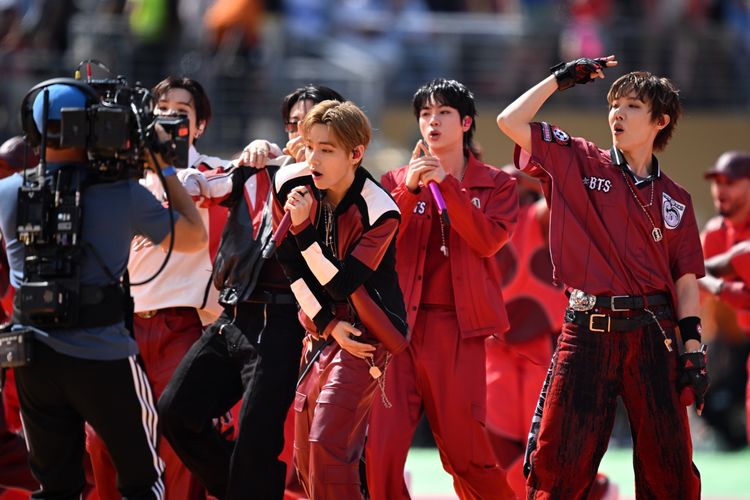 Momen BTS, Madonna, hingga Justin Bieber Curi Perhatian di Halftime Show Final Piala Dunia 2026