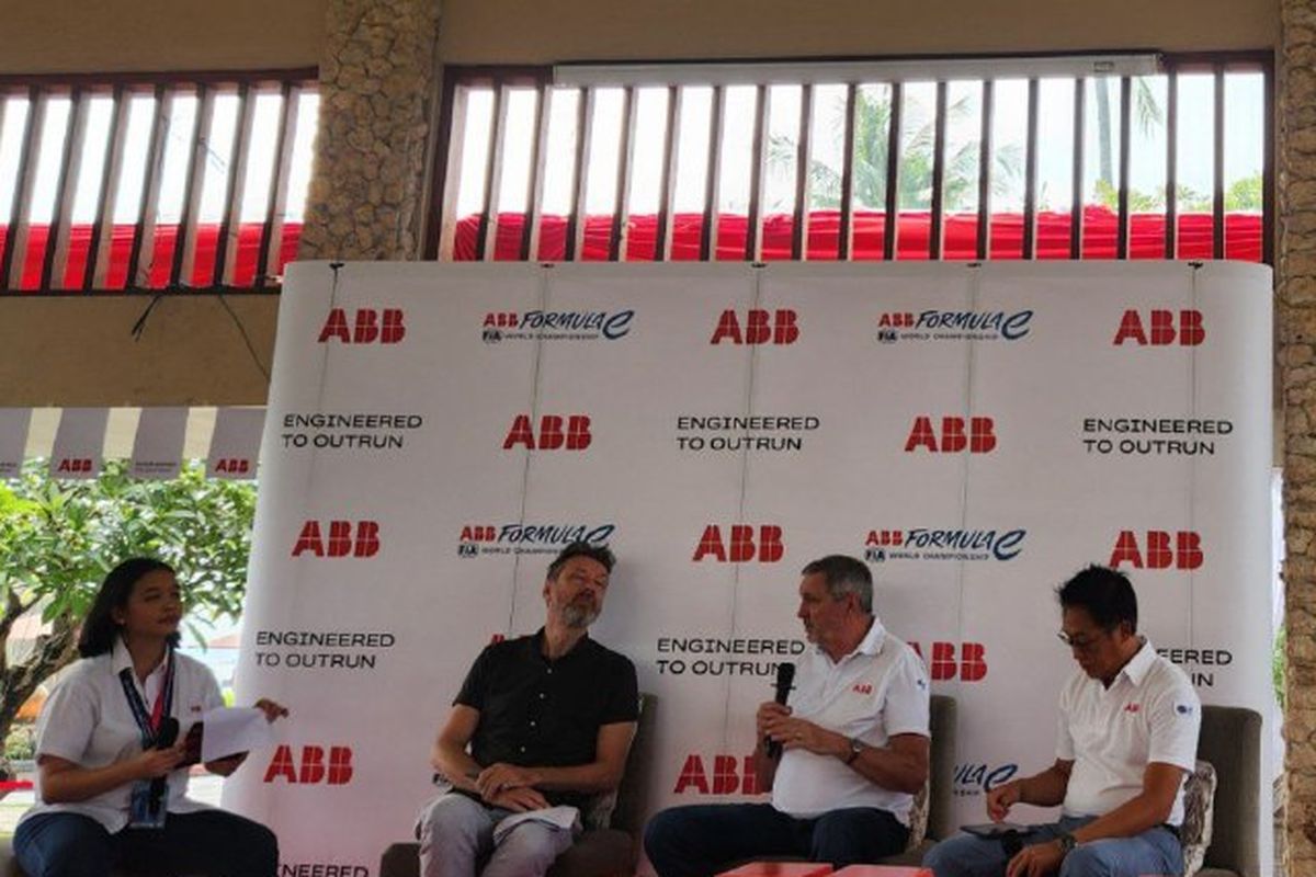ABB manfaatkan Formula E Jakarta untuk dorong industri lebih efisien, rendah emisi, dan percepatan elektrifikasi nasional.