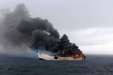 23 Kru Kapal Ikan yang Terbakar di Laut Halmahera Berhasil Dievakuasi