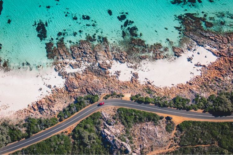 Pemandangan yang udah pantai di Australia Barat. 