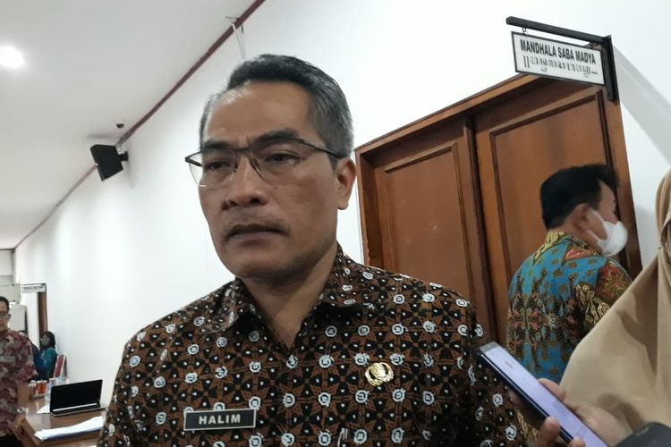 Bupati Bantul Abdul Halim Muslih di Kantor Pemkab Bantul