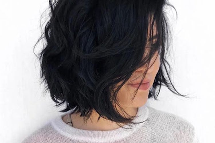 shaggy wavy bob