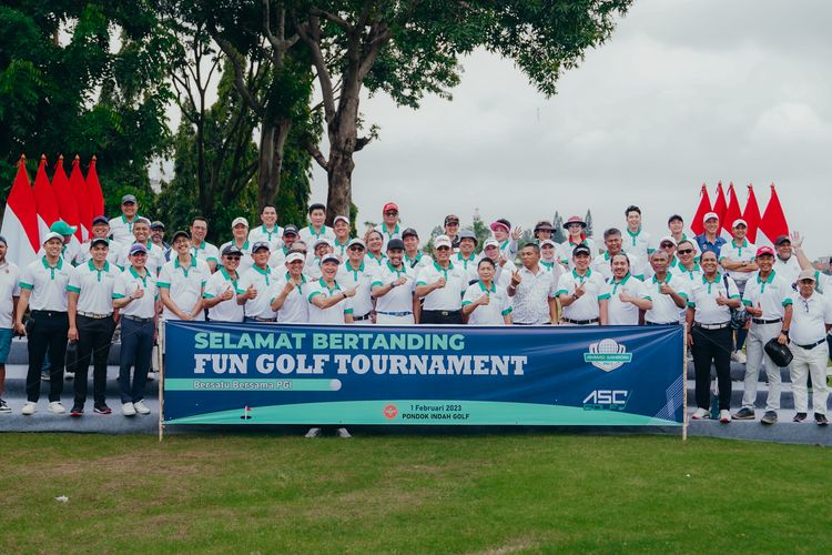 Ahmad Sahroni menyelenggarakan Fun Golf Tournamend di Lapangan Pondok Indah, Jakarta Selatan, pada Rabu (1/2/2023).