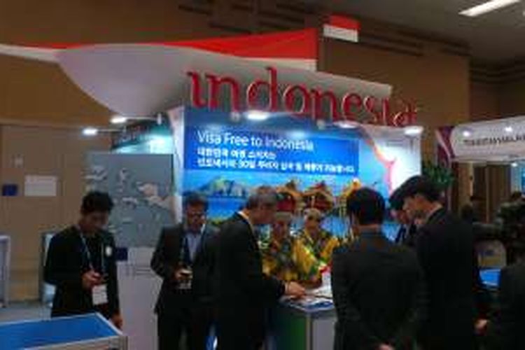 Booth Indonesia hadir dalam pameran wisata pesiar, Seatrade Cruise Asia 2016 di Busan, Korea Selatan. Pameran berlangsung 12-14 Mei 2016. Indonesia hadir dalam  booth dengan tema kapal pinisi.