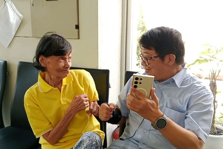 Keseharian Oma Djan, Penderita Alzheimer yang Masih Energik dan Ceria