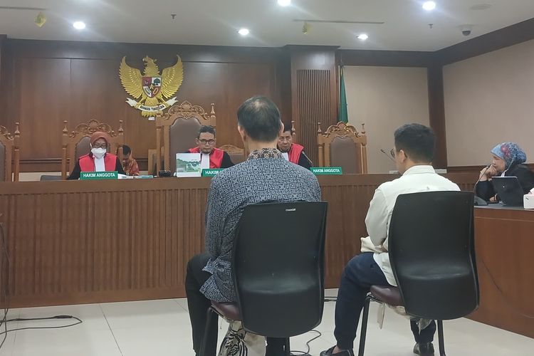 Kasus TaniHub, Donald Surjana-Aldi Adrian Divonis 5 dan 2 Tahun Penjara