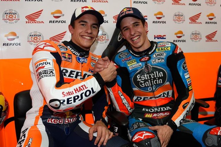 Foto : Marc Marquez Legawa Kalah dari Adiknya di MotoGP Virtual Ke-4