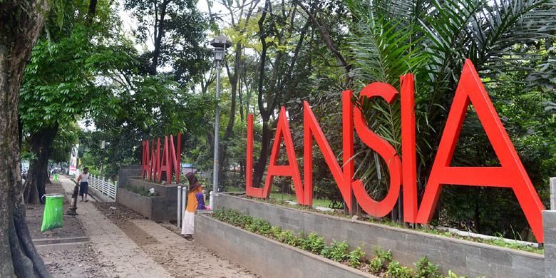 Taman Lansia di Bandung