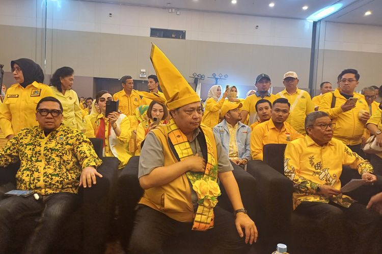 Ketua Umum Partai Golkar Airlangga Hartarto saat menghadiri konsolidasi pemenangan Golkar di Sulawesi Selatan, Kamis (1/2/2024).