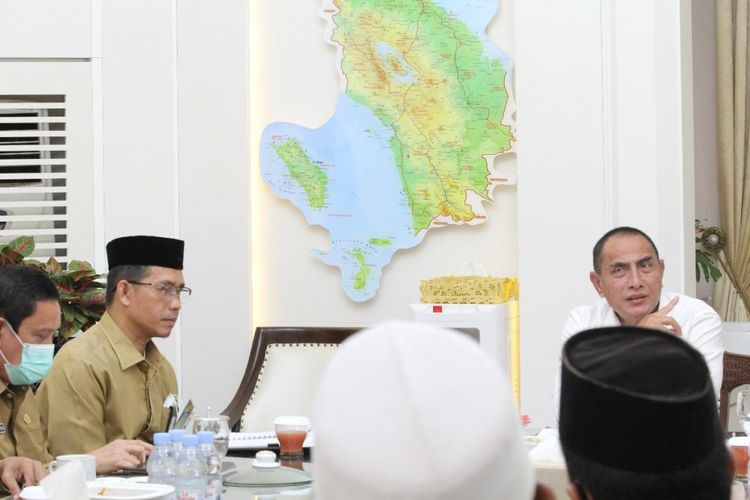 Pertemuan Plt Kakanwil Kemenag Sumut dengan Gubernur Sumatera Utara bertemu bahas pembukaan Pesantren