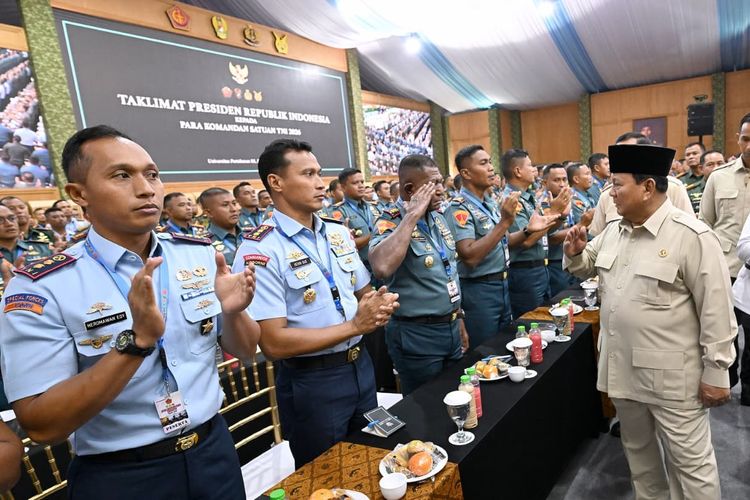 Prabowo Taklimat di Depan 1.500 Dansat TNI, Kobarkan Semangat Juang dan Soliditas