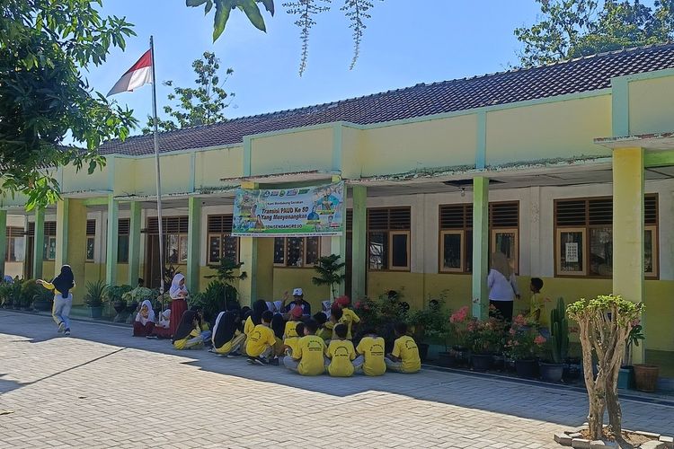 Sempat Dilarikan ke Puskesmas Usai Santap MBG, 19 Murid di Blora Pulih dan Kembali Sekolah