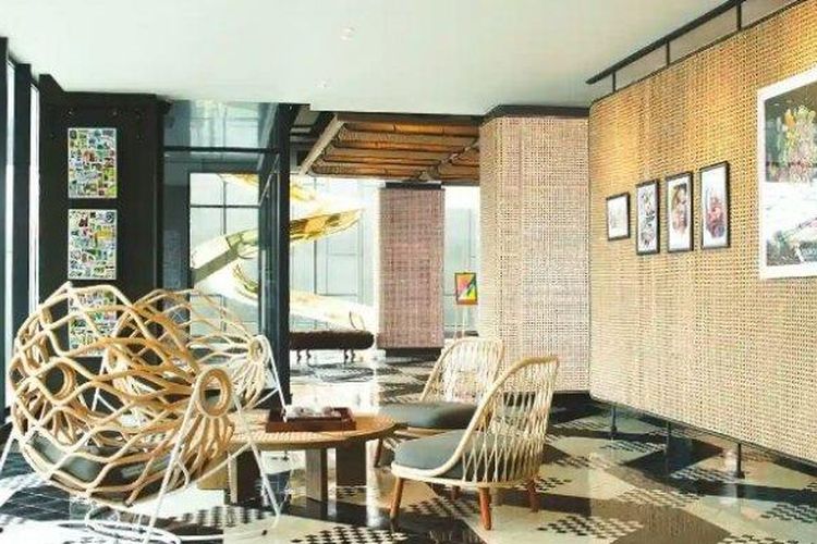 Artotel Hotel Yogyakarta merupakan salah satu hotel berkonsep modern dengan instalasi seni.