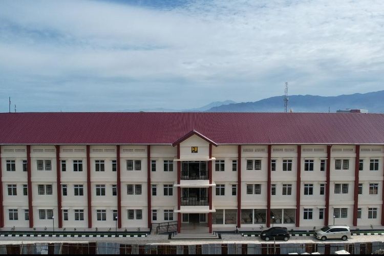 Kementerian Pekerjaan Umum dan Perumahan Rakyat (PUPR) telah menyelesaikan pembangunan Rumah Susun (Rusun) untuk para anggota kepolisian yang bertugas di Kepolisian Daerah Provinsi Sumatera Barat.