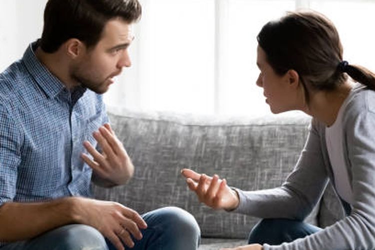 Mengetahui artinya red flag dalam hubungan bisa menjaga kesehatan fisik dan mental Anda.