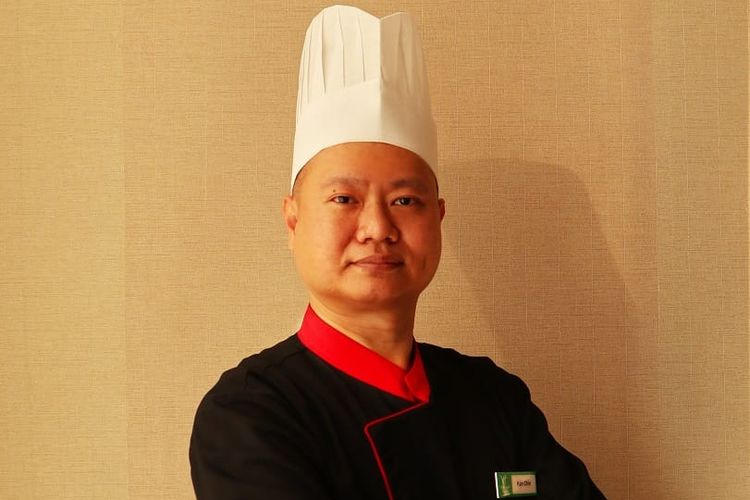 Chef Toong Kah Chin, Chinese Specialist Chef Holiday Inn & Suites Jakarta Gajah Mada