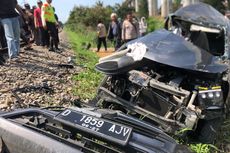 Detik-detik Tabrakan Kereta Feeder Whoosh dengan Mobil di Bandung Barat, 4 Tewas
