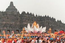 Pemasangan Chattra di Candi Borobudur, Sandiaga Lihat Peluang untuk Wisata Religi