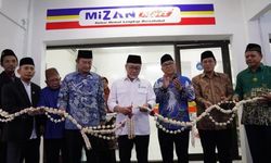 Dorong Pemberdayaan Pesantren, Mendag Resmikan Mizan Mart