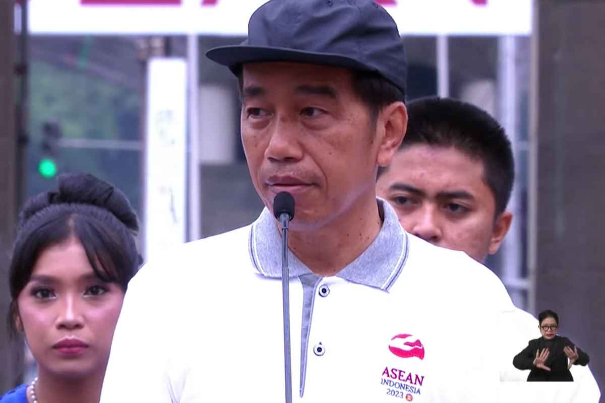 Presiden Jokowi berpidato dalam kegiatan Kick Off Keketuaan ASEAN-Indonesia 2023, di Bundaran Hotel Indonesia, Jakarta, Minggu (29/1/2023).