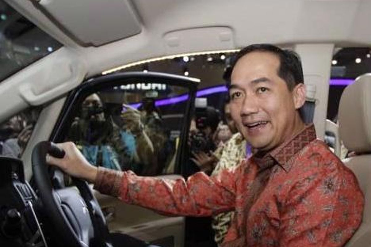 Muhammad Lutfi saat menjabat Menteri Perdagangan di pameran Indonesia International Motor Show 2014, di JIExpo, Kemayoran, Jakarta , Kamis (18/9/2014).