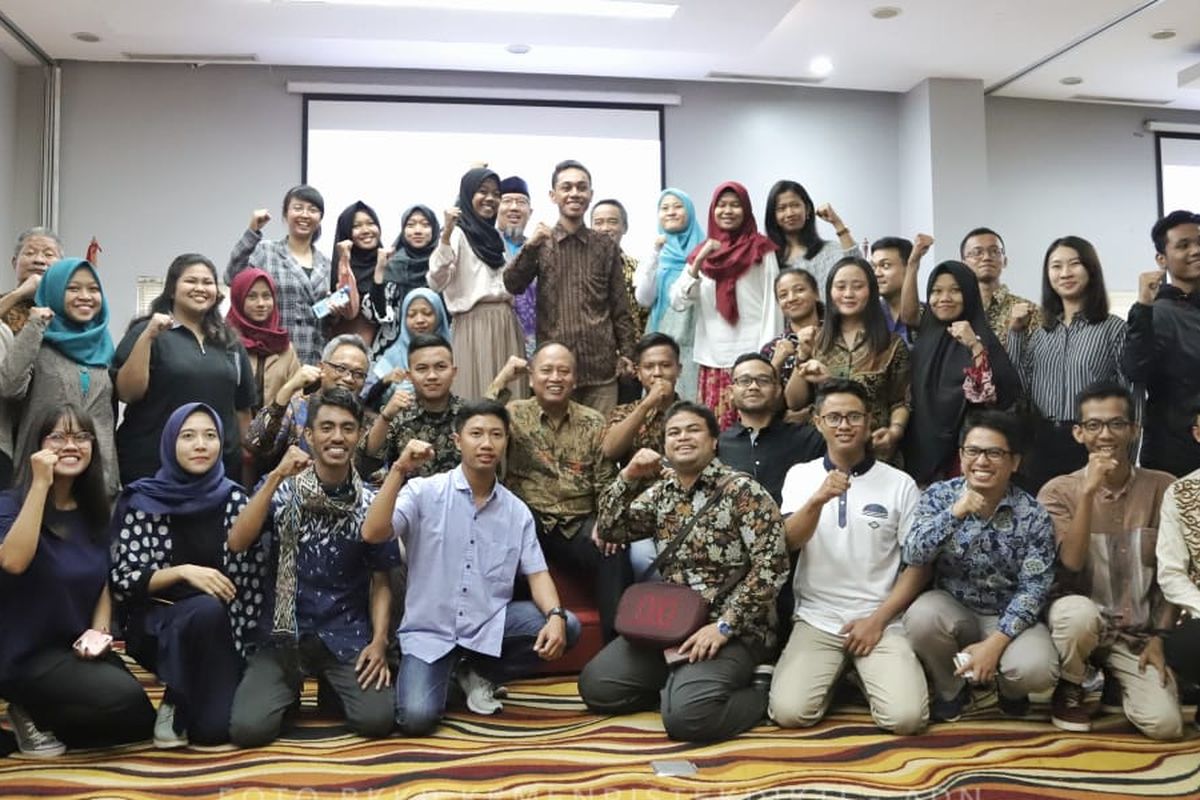 Menristekdikti dalam Pelepasan Delegasi 45 Mahasiswa Indonesia Kunjungan ke Tiongkok di Cengkareng, Tangerang pada Jumat (14/6/2019) 