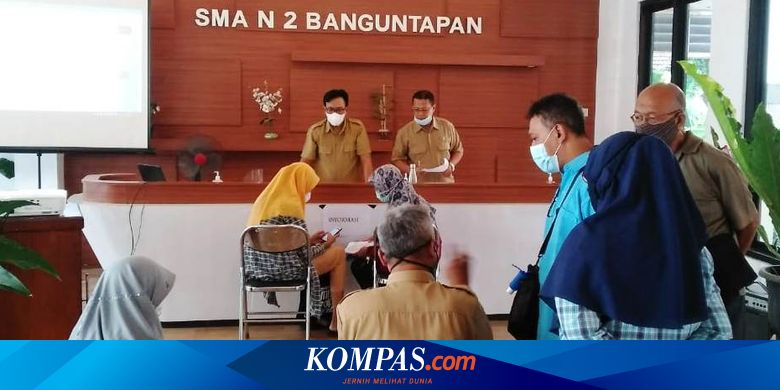 PPDB SMA Jogja 2021 Berjalan Lancar, Orangtua Bersyukur Anaknya Masuk Negeri - Vimarsana News
