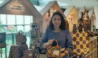 Dari Hobi Gambar dan Koleksi Tas, Kikie Ciptakan Tas Motif Batik Hingga Berhasil Dipajang di Uniqlo