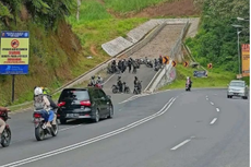 Bahaya, Jangan Nongkrong dan Parkir di Jalur Penyelamat