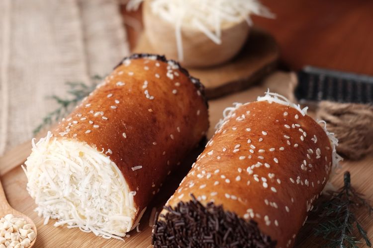 Coconut Chesse Roll BreadTalk yang menjadi roti favorit selama perjalanan 17 tahun BreadTalk 