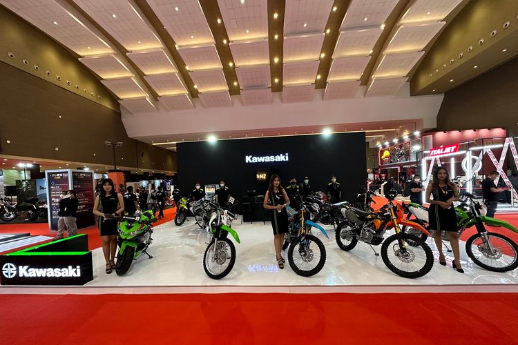 Kawasaki ikut memeriahkan ajang Indonesia International Motor Show (IIMS) 2023.