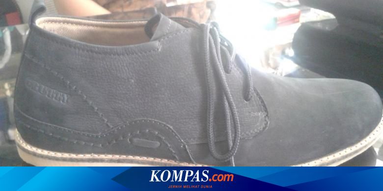  Sepatu  Buatan Lokal  untuk Blusukan Jokowi