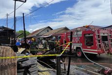 Kebakaran di Pasar Namlea Maluku, Toko Sembako hingga Gudang Milik TNI Terbakar